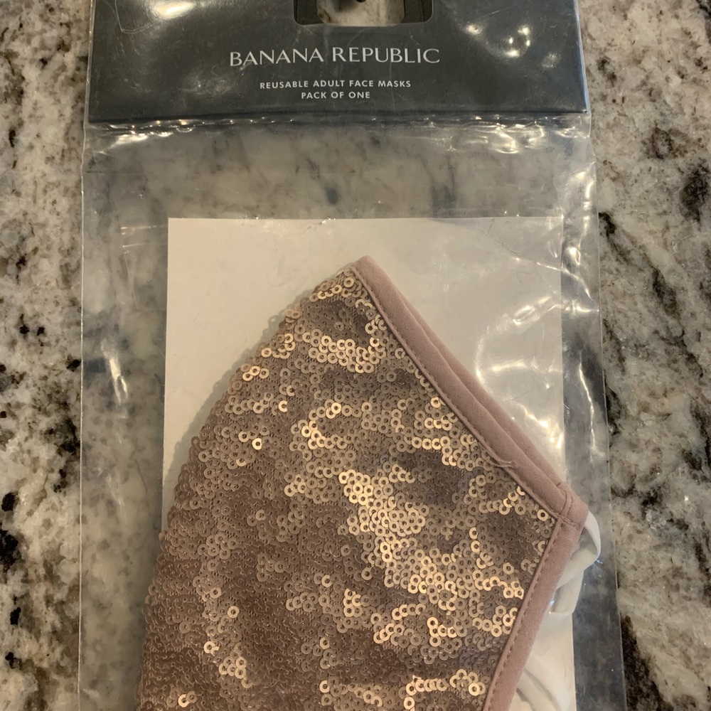 Banana republic sequin face mask NWT